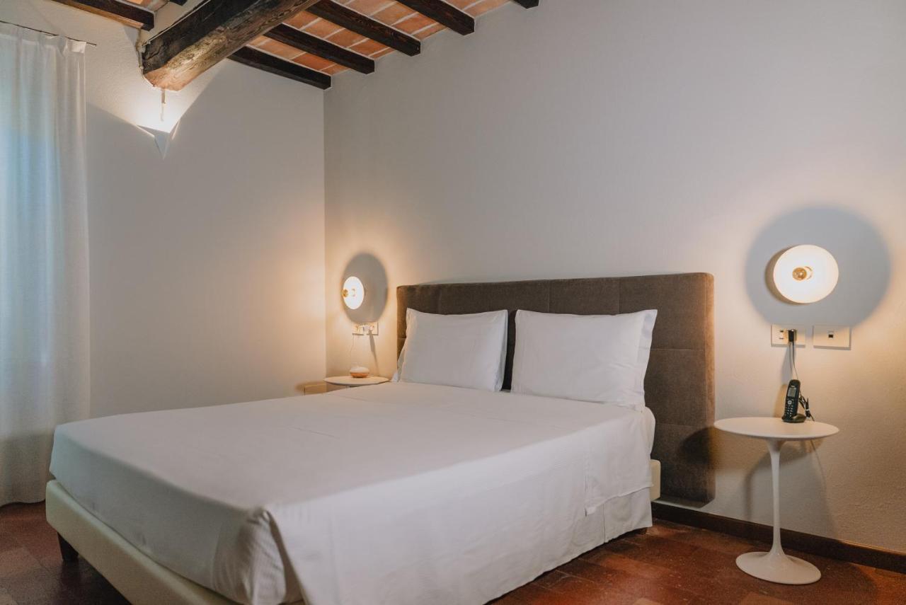 Locanda Del Feudo Suite & Restaurant Кастельветро-ди-Модена Экстерьер фото