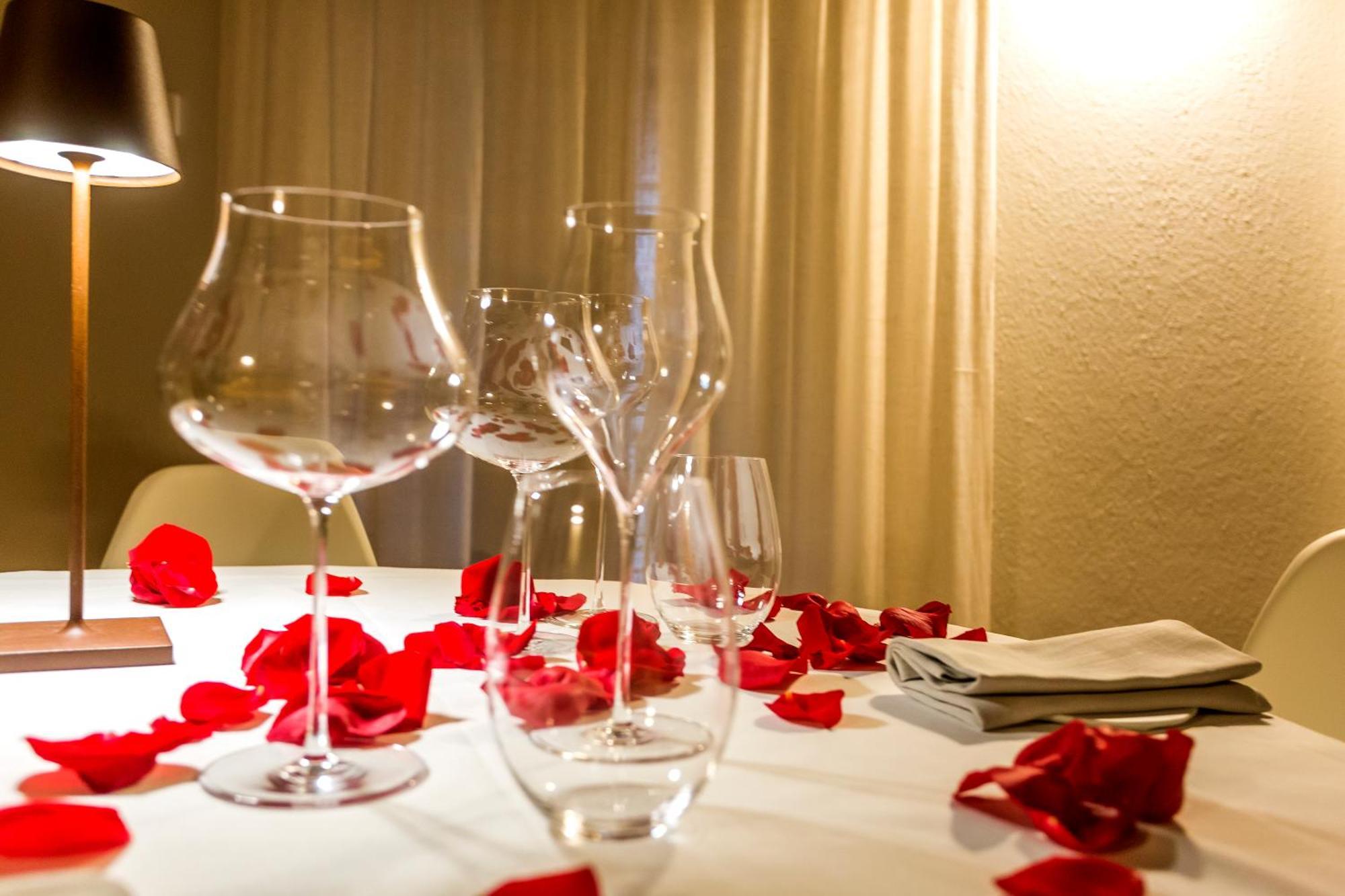 Locanda Del Feudo Suite & Restaurant Кастельветро-ди-Модена Экстерьер фото