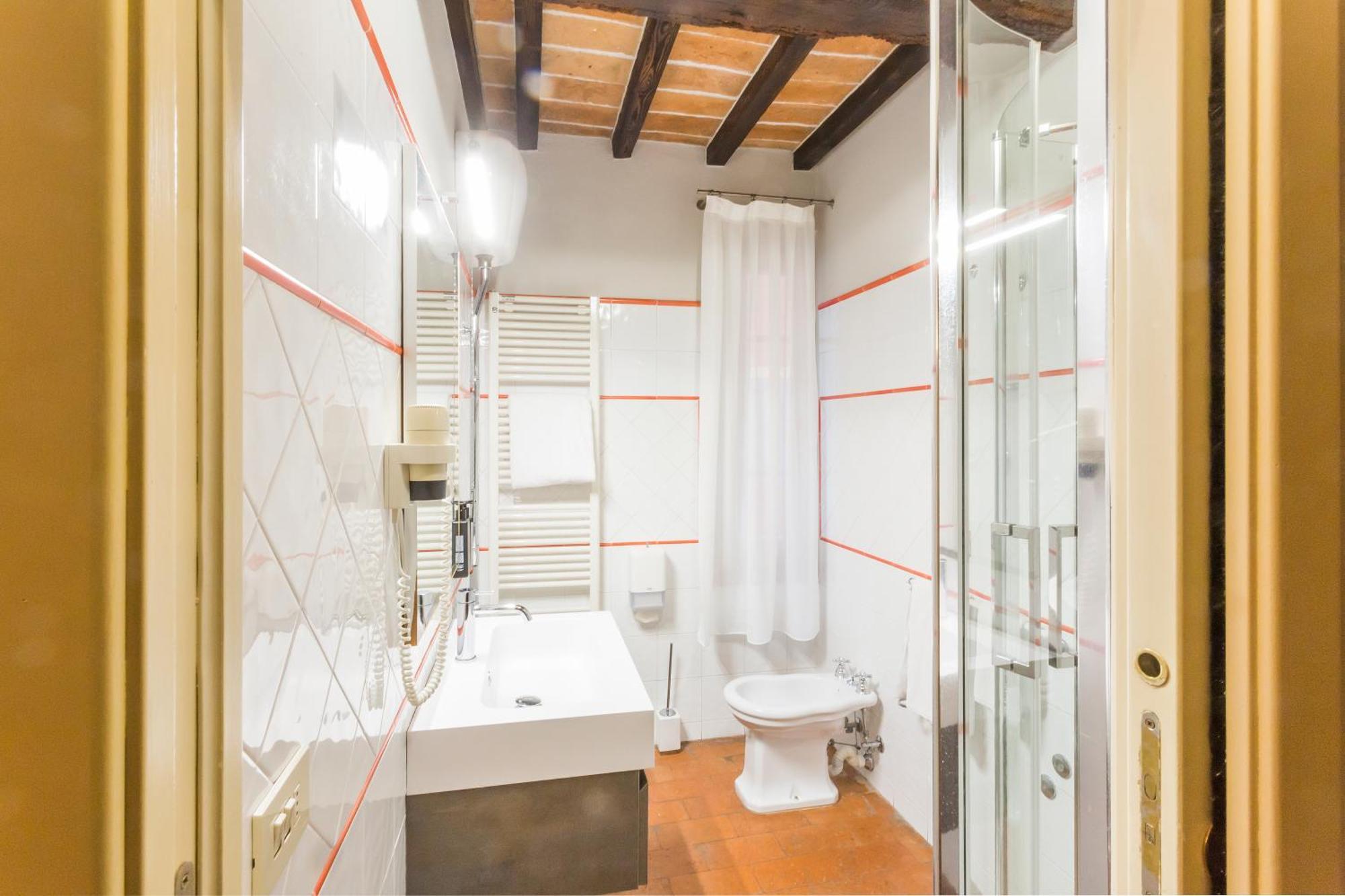 Locanda Del Feudo Suite & Restaurant Кастельветро-ди-Модена Экстерьер фото